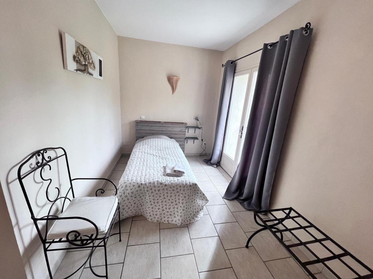 Appartamento Mas De L'Estiou Monteux Esterno foto